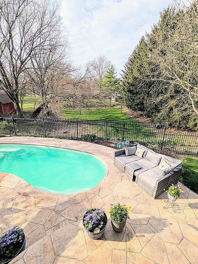 Image of 205 Evergreen Ct