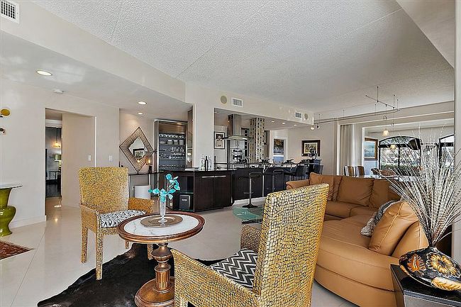 Image of 3101 Harbor Dr