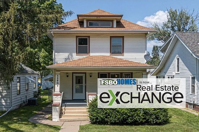 Photo of 1507 28th Ave, Moline, IL