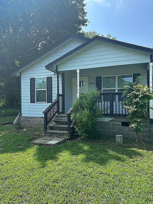 Photo of 1709 Sales St, Blytheville, AR