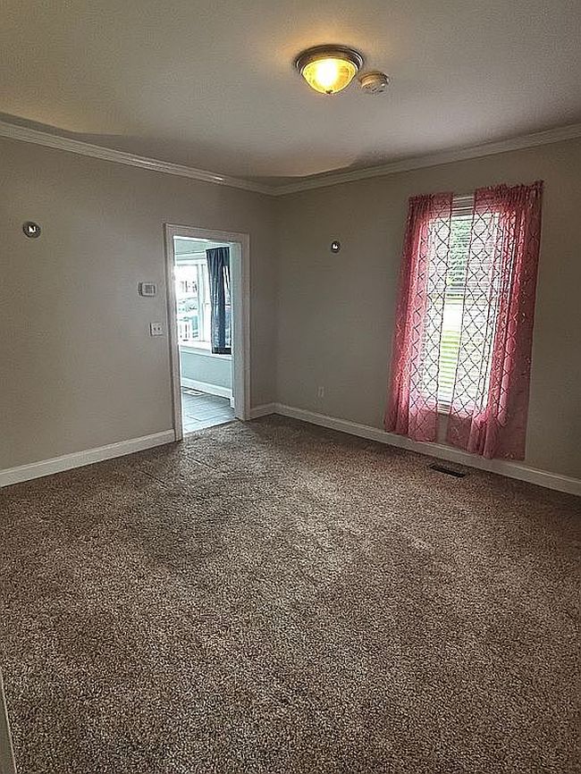 Photo of 179 Walker St, Ronceverte, WV
