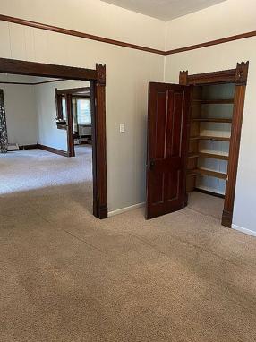 Additional photo 2 of property located at 322 N Walnut St