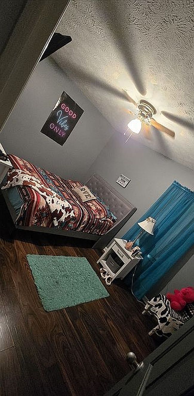 Image of 1108 Palisades Dr