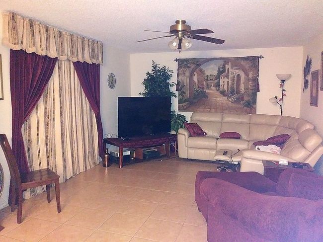 Additional photo 3 of property located at 101 Carlisle Ct