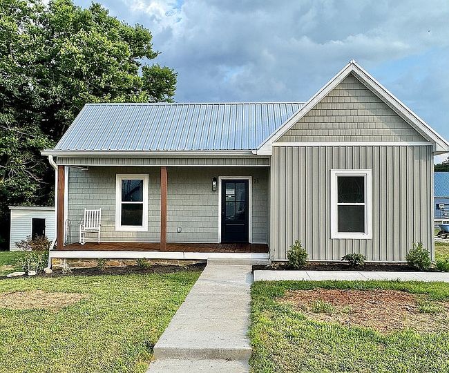 Preview of property located at 71 Coyle St