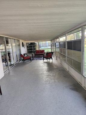 Image of 13360 Foresman Blvd