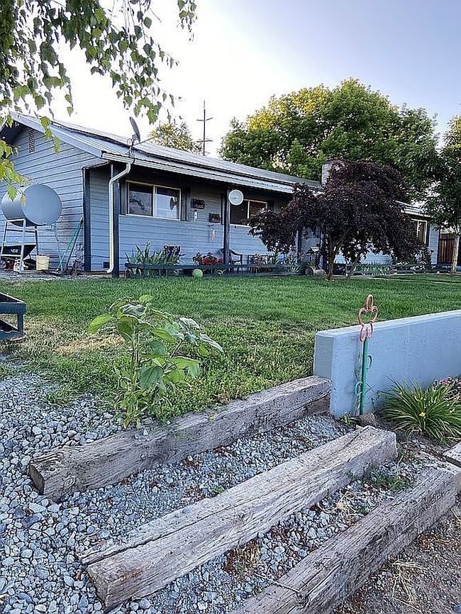 Photo of 2137 Orindale Rd, Klamath Falls, OR