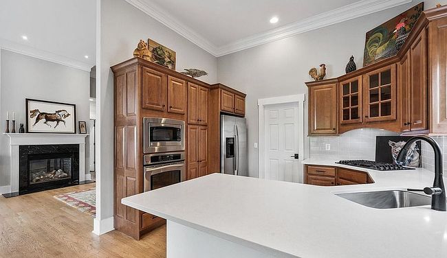 Photo of 5 Conway Cir, Loudonville, NY