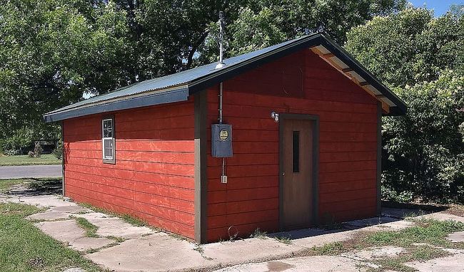Image of 1717 S Irving St