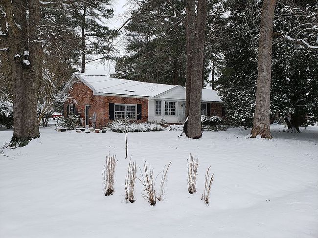 Additional photo 3 of property located at 1421 Lakeview Dr