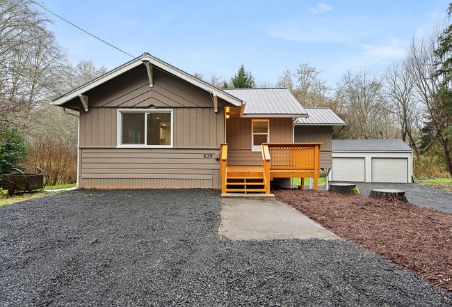 Image of 829 Wynooche Valley Rd