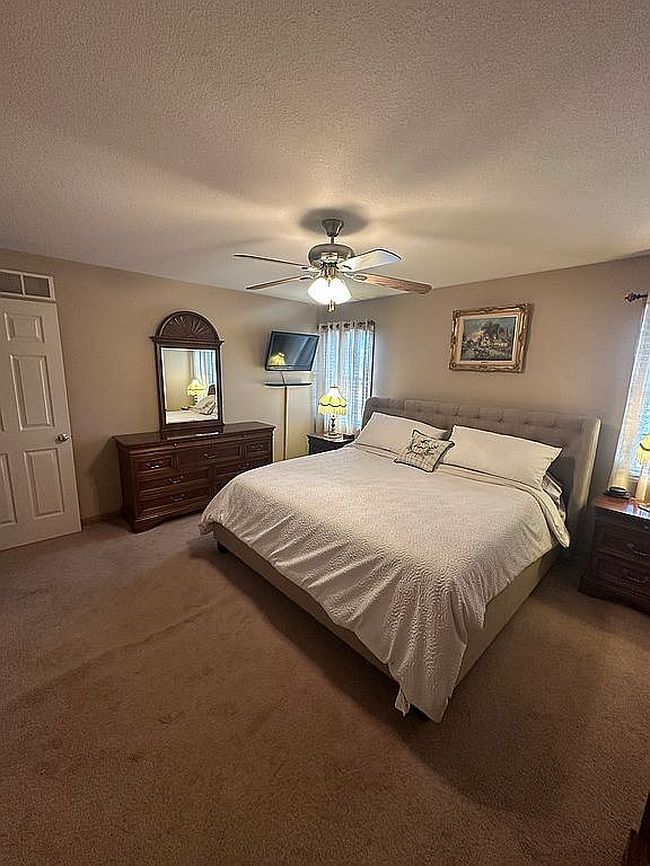 Photo of 7850 Walnut St Unit A, Youngstown, OH