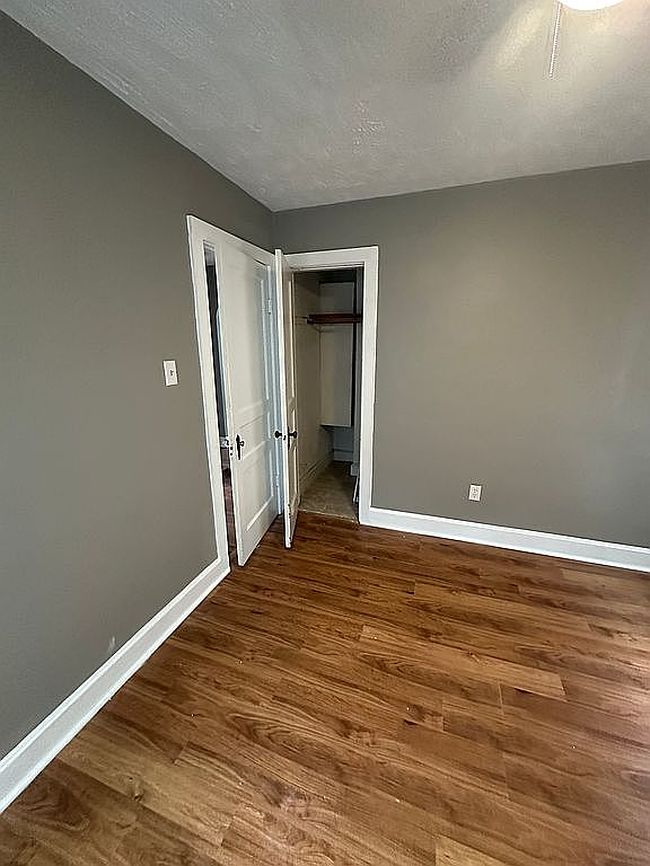 Image of 1121 Locust St