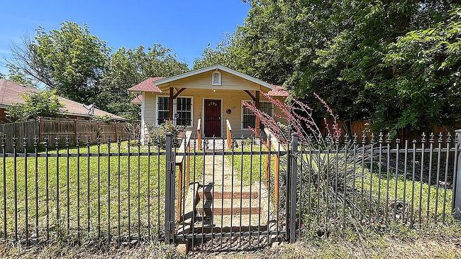 Image of 3237 Hanger Ave