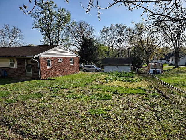 Image of 10816 Livingston Rd
