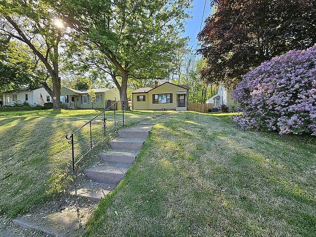 Image of 2402 Telegraph Rd