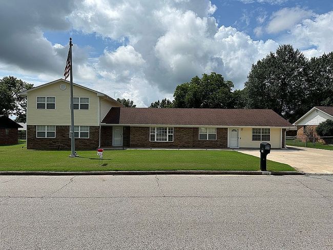 Preview of property located at 105 Dogwood Ave