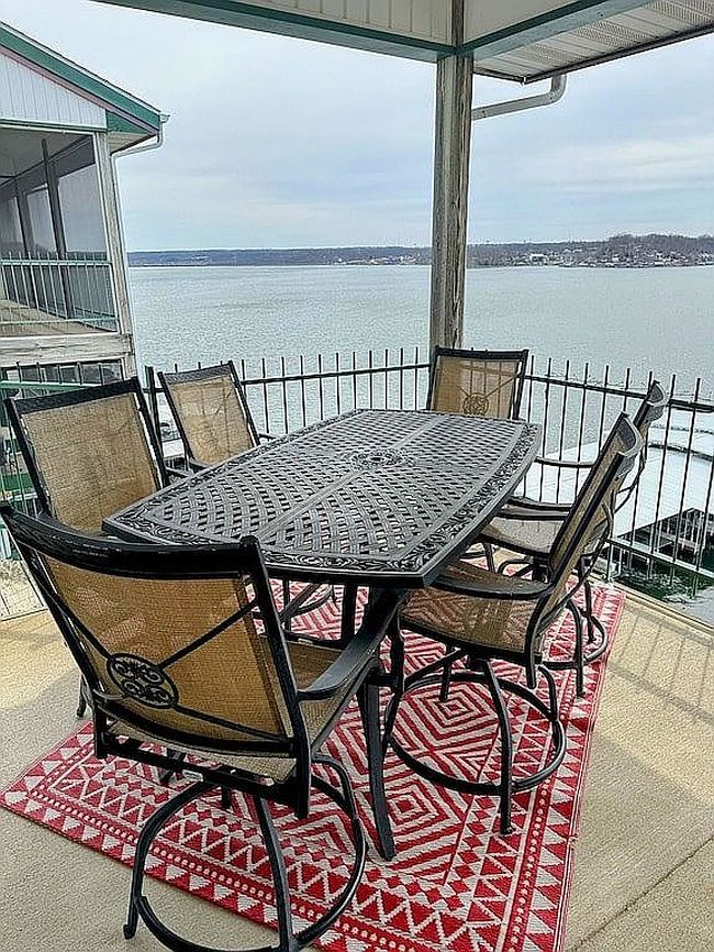 Image of 704 E Harbour Towne Dr #704