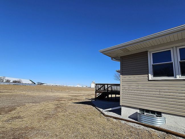 Photo of 515 E Ayres St, Shelton, NE