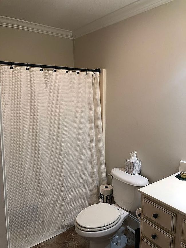 Image of 1700 Brook Hollow Dr #B