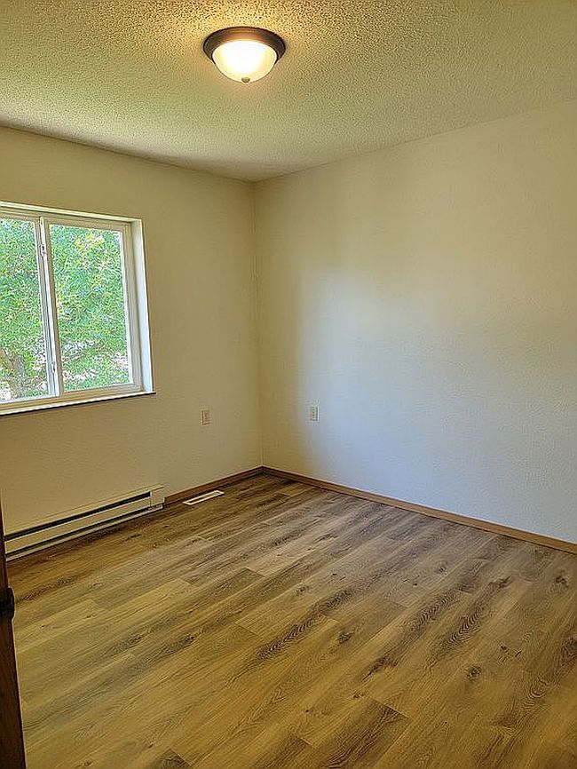 Photo of 1406 Sunset Ave, Mobridge, SD