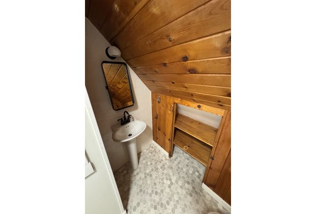 Photo of 108 Middle Rd