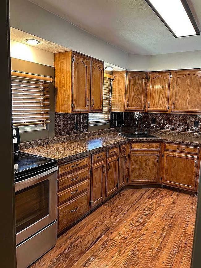 Photo of 310 W New York St, Smith Center, KS