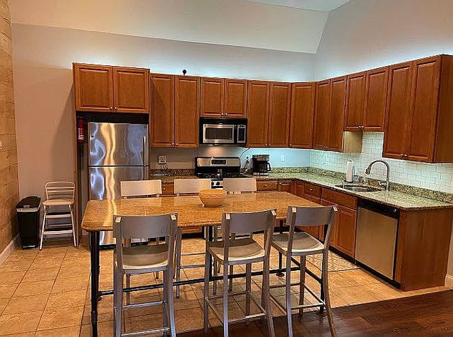 Preview of property located at 62 Hunter Dr #B10