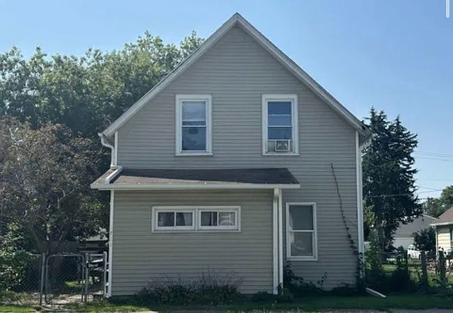 Image of 1721 W 8th St