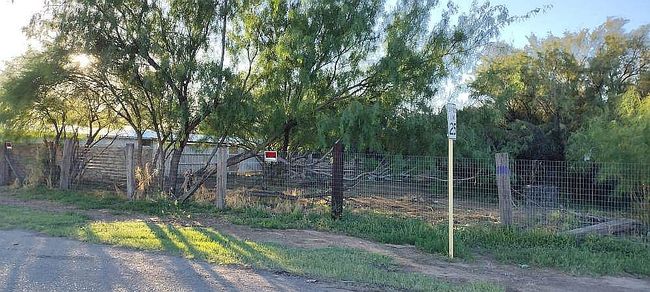 Photo of 12724 Alameda Ave, Clint, TX