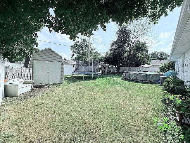 Photo of 209 Holiday Dr, Tuscola, IL