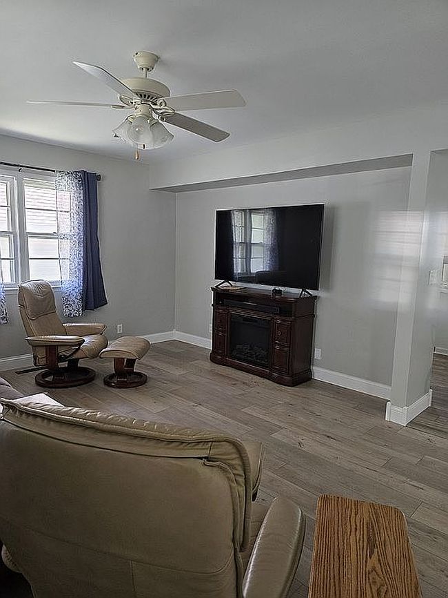 Image of 406 Washington St