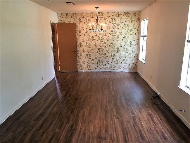 Image of 1605 Squire Ct