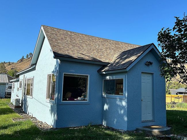Photo of 107 W 4th St, Wallowa, OR
