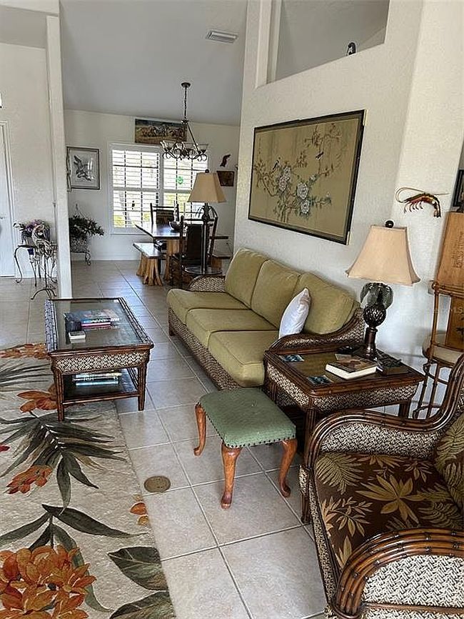 Image of 8252 Tecumseh Cir