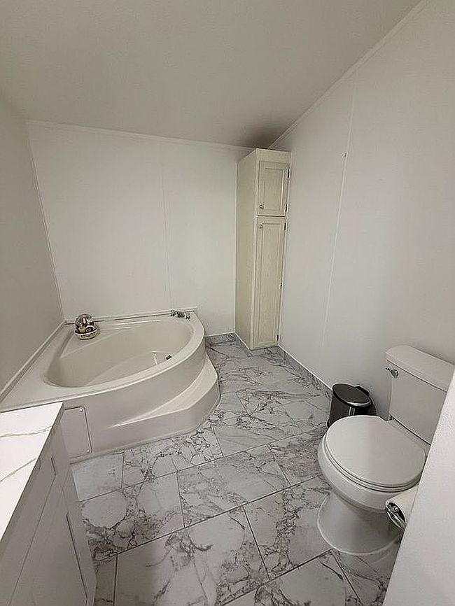 Image of 4157 Roberts Way