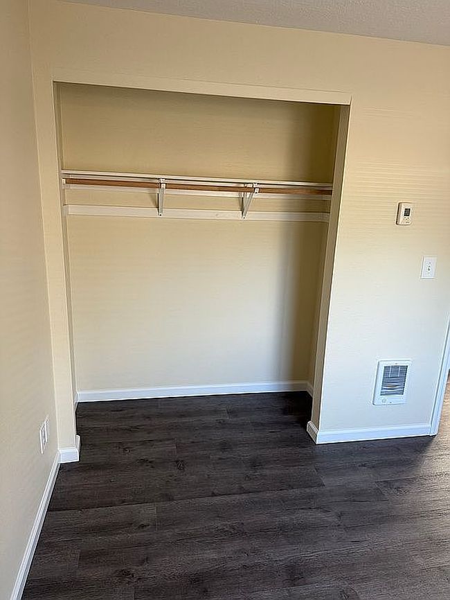 Additional photo 1 of property located at 102 W Humphrey St