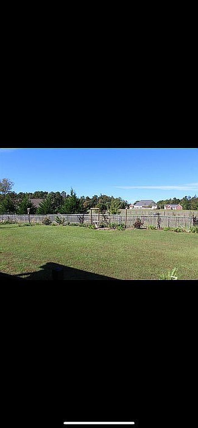 Image of 3645 Dean Rd Ne