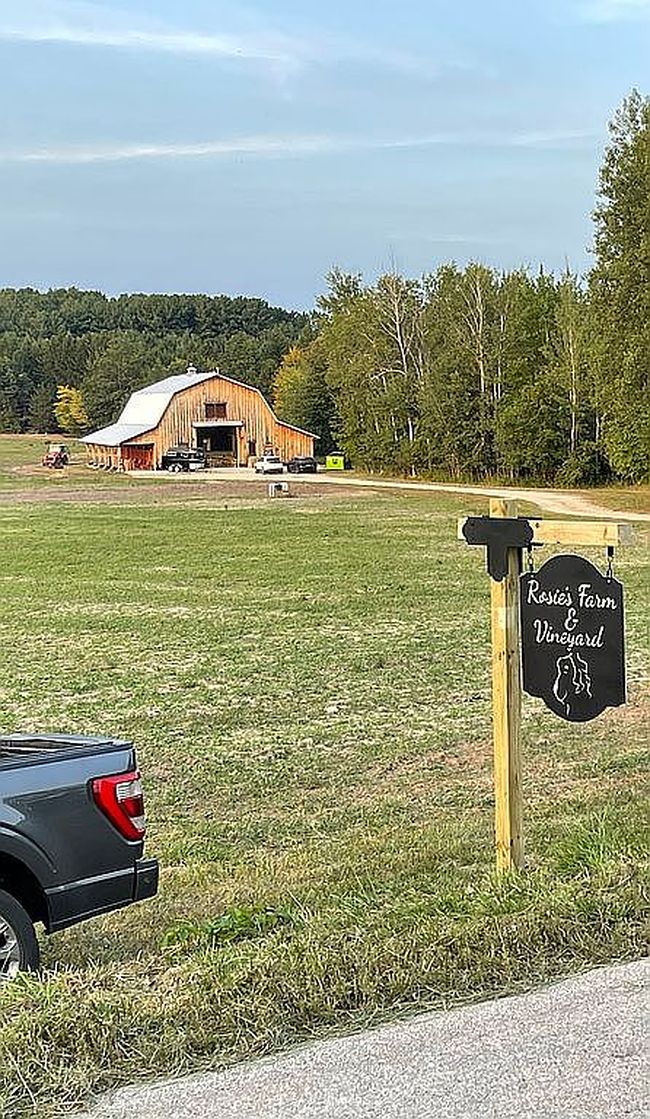 Photo of 3625 Swaney Rd, Traverse City, MI