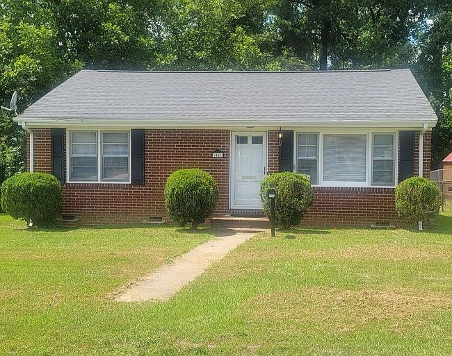 Photo of 1426 W Circle Dr, Roanoke Rapids, NC
