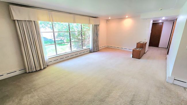 Additional photo 3 of property located at 3880 Independence Ct