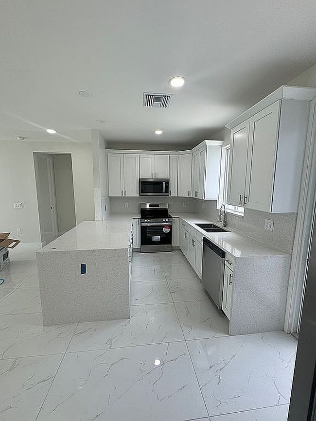 Image of 55 Colin Ave S