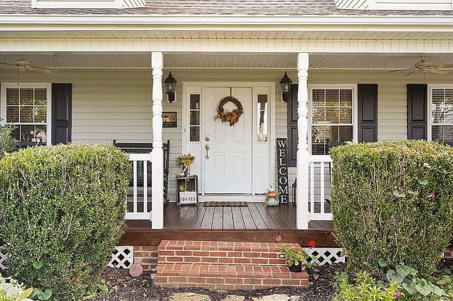 Additional photo 2 of property located at 18090 Brekenridge Ct