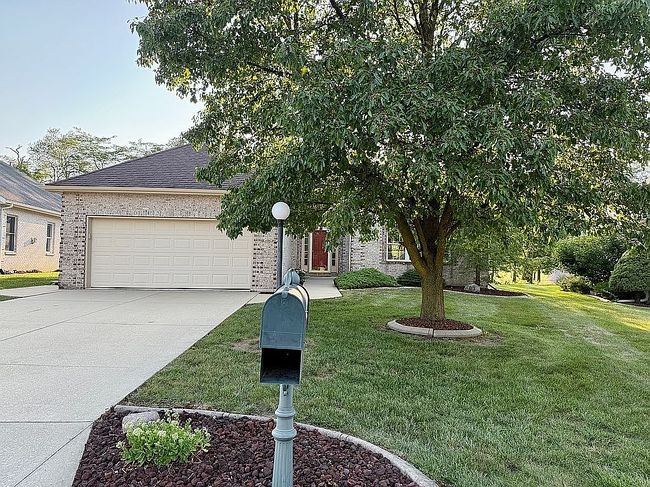 Photo of 1838 Hunters Cove Cir, Kokomo, IN