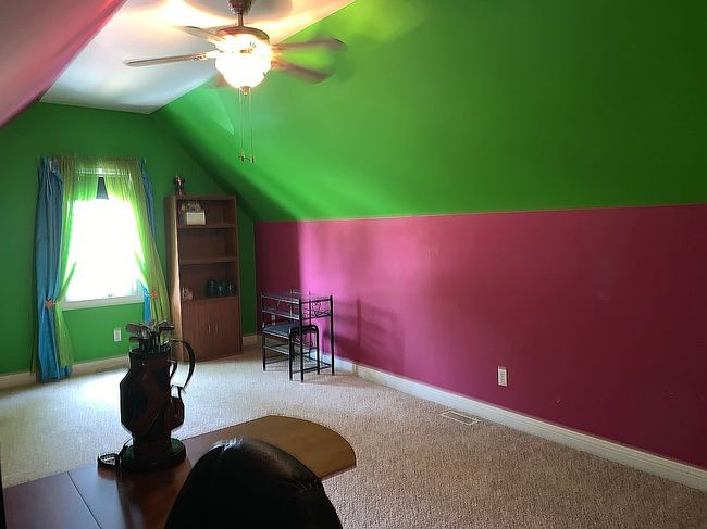 Image of 300 Village Ln
