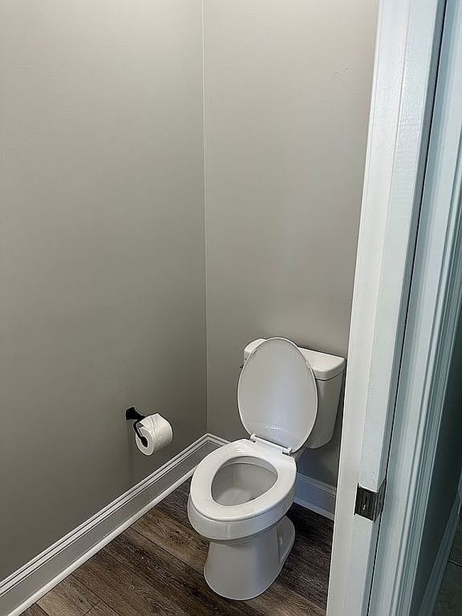 Image of 931 Small Dr