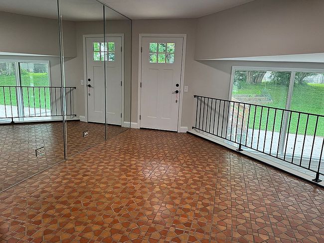 Photo of 2550 Ivy Ln, Decatur, IL