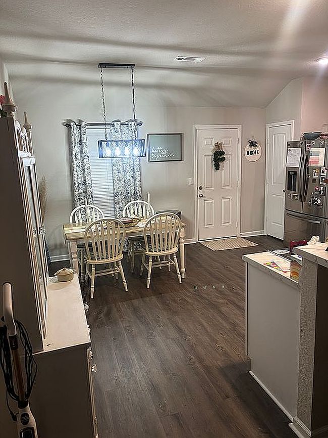 Image of 1040 Gallery Dr