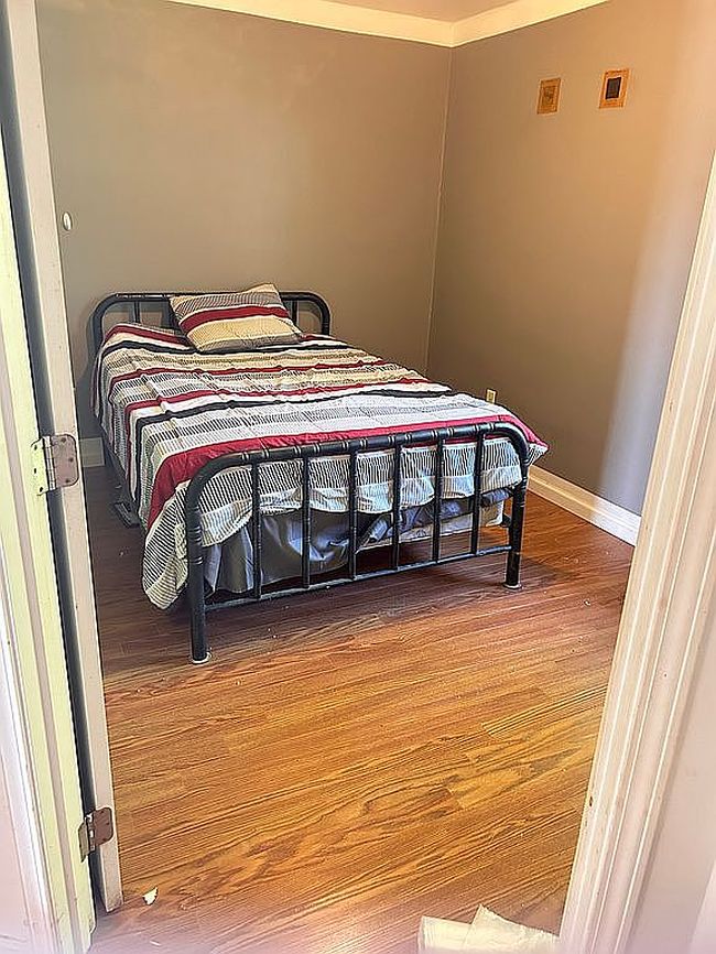 Photo of 1116 S Land St, Harrisburg, IL