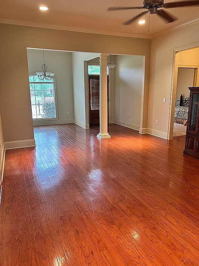Image of 219 Tucker Dr